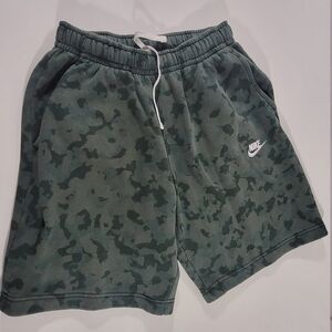 NWOT Nike Sportwear Mens Camo Print Jogger Fleece Shorts Sz S Green Drawstring